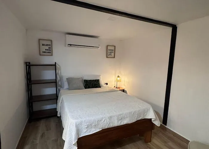 Cabinas Hotel Matapalo (Santa Cruz)